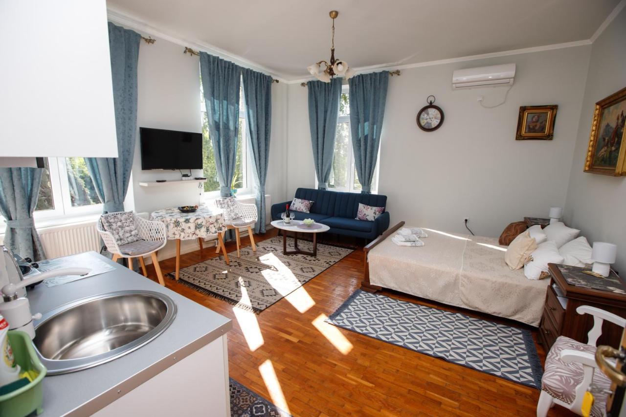 Angeli Vila Apartments Subotica Buitenkant foto